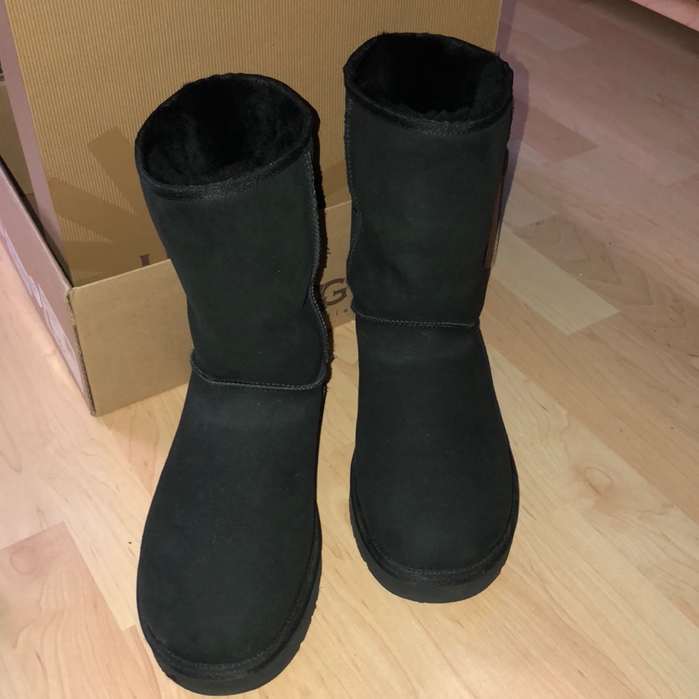 Men’s Classic Short UGG